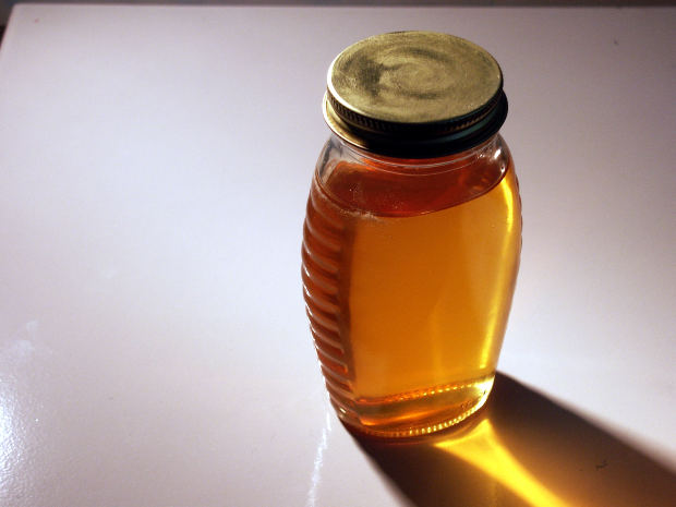 using honey for skin care