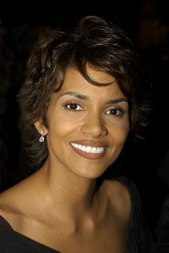 american actress halle berry