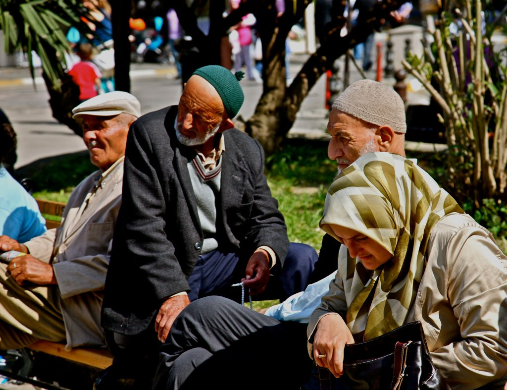 older people in istanbul