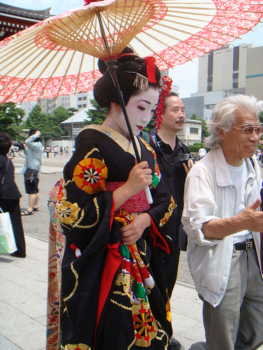 woman wearing kimono